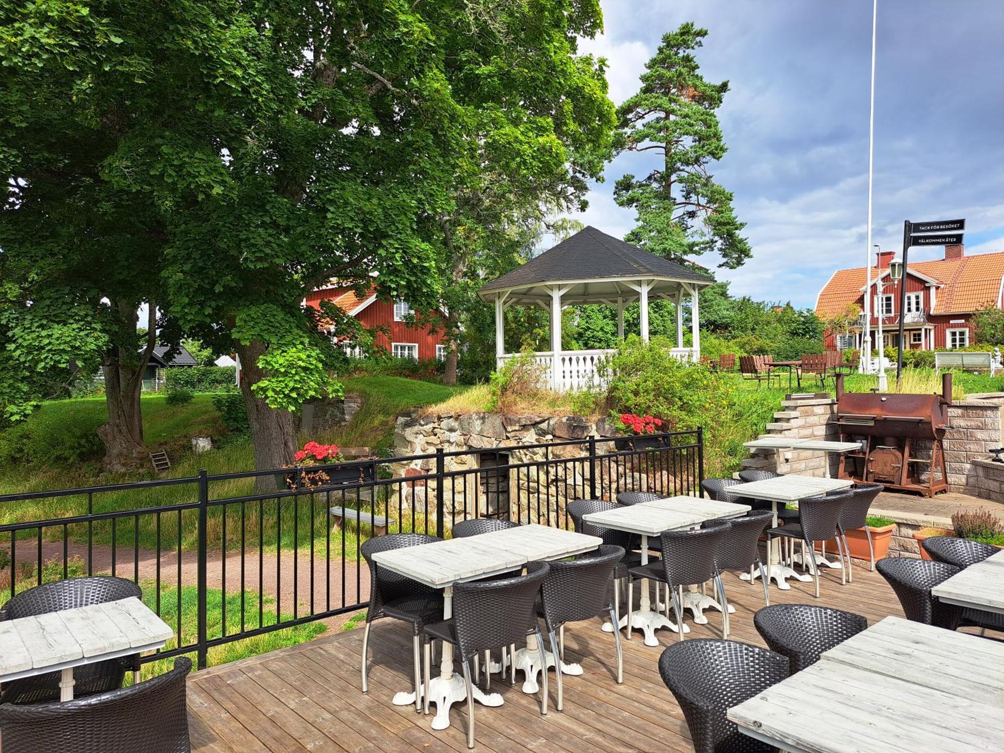 Smalandsgarden Hotel Gränna Exterior foto